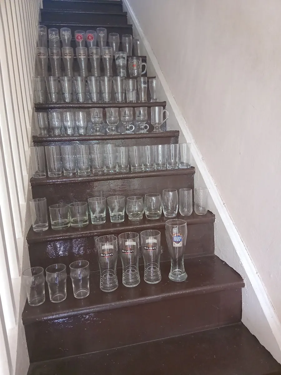 65 MIXED GLASSES & 1 VINTAGE BULMERS CRATE - Image 3