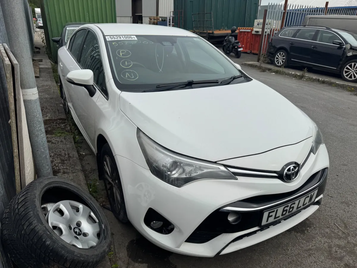 2016 Toyota Avensis 1.6D BREAKING / PARTS - Image 2