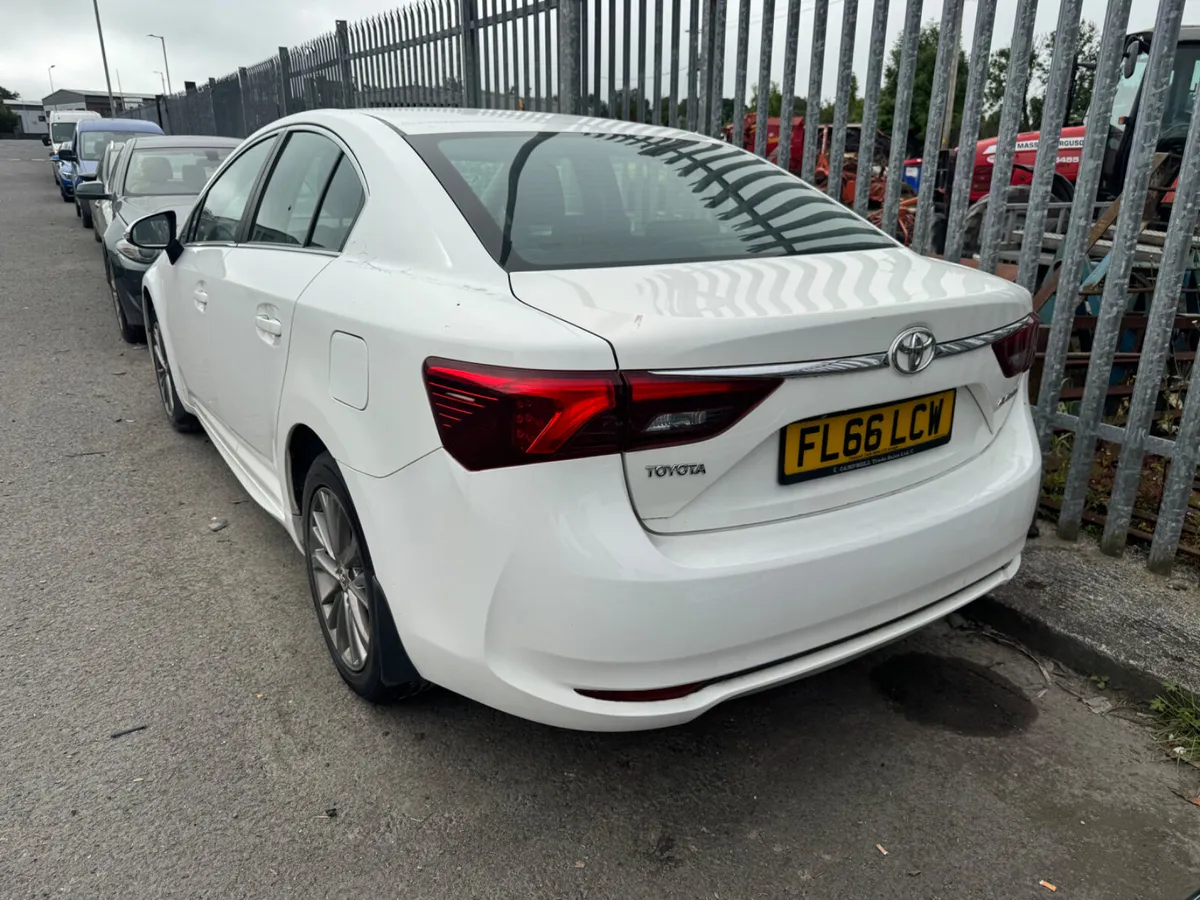 2016 Toyota Avensis 1.6D BREAKING / PARTS - Image 3