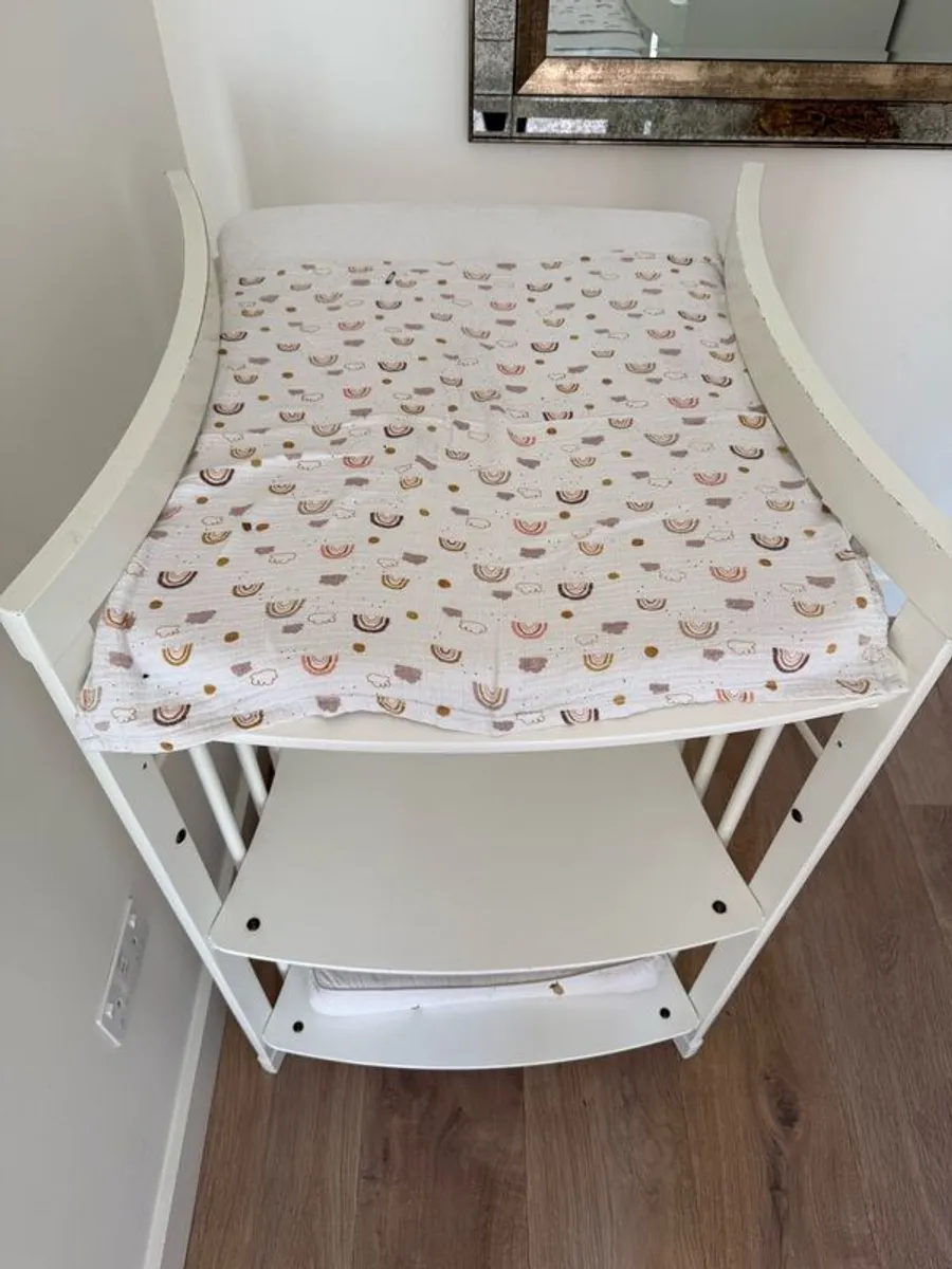 stokke changing table - Image 2