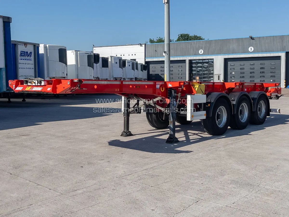 2022 KRONE SLIDING SKELETAL TRAILER - Image 3