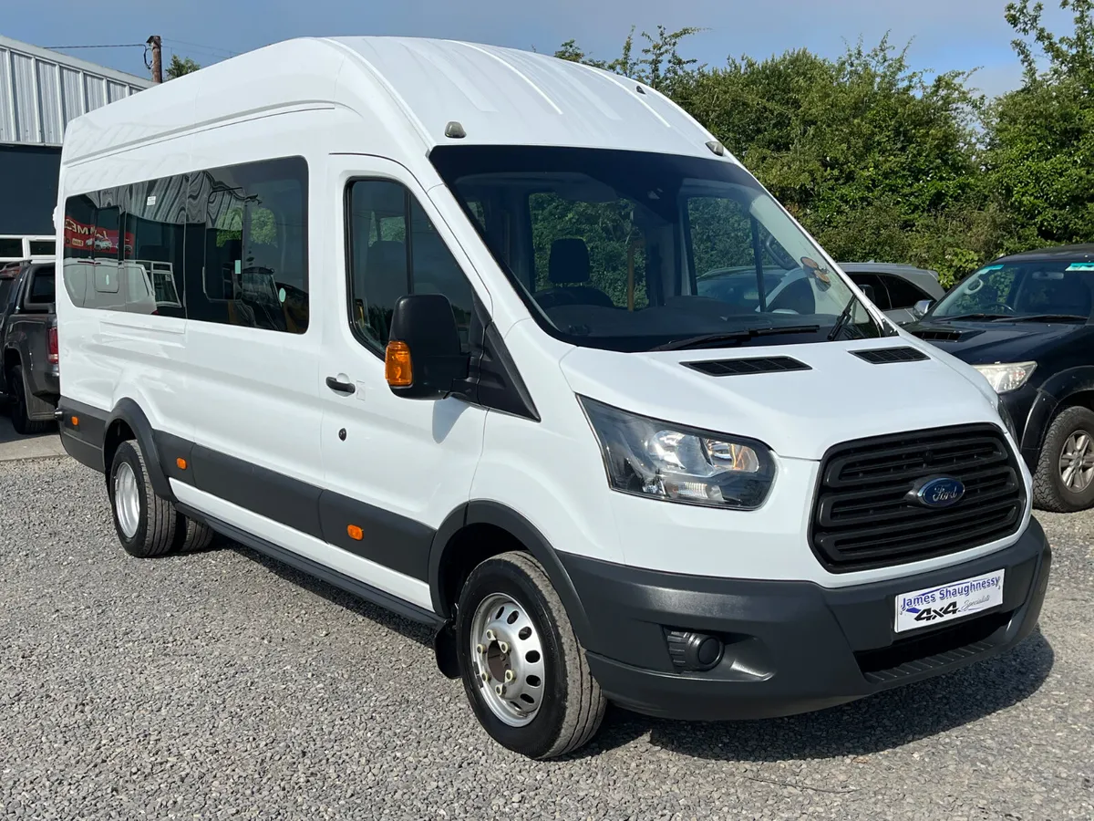 2017 FORD TRANSIT 17 SEAT 2.2 - Image 1