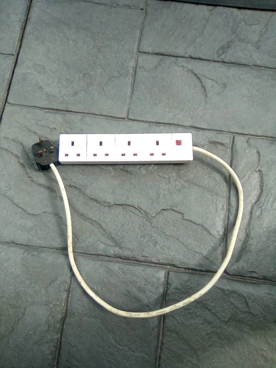 DARK.  GLASS. TELEVISION.  TABLE.  AND.  SOCKET - Image 4