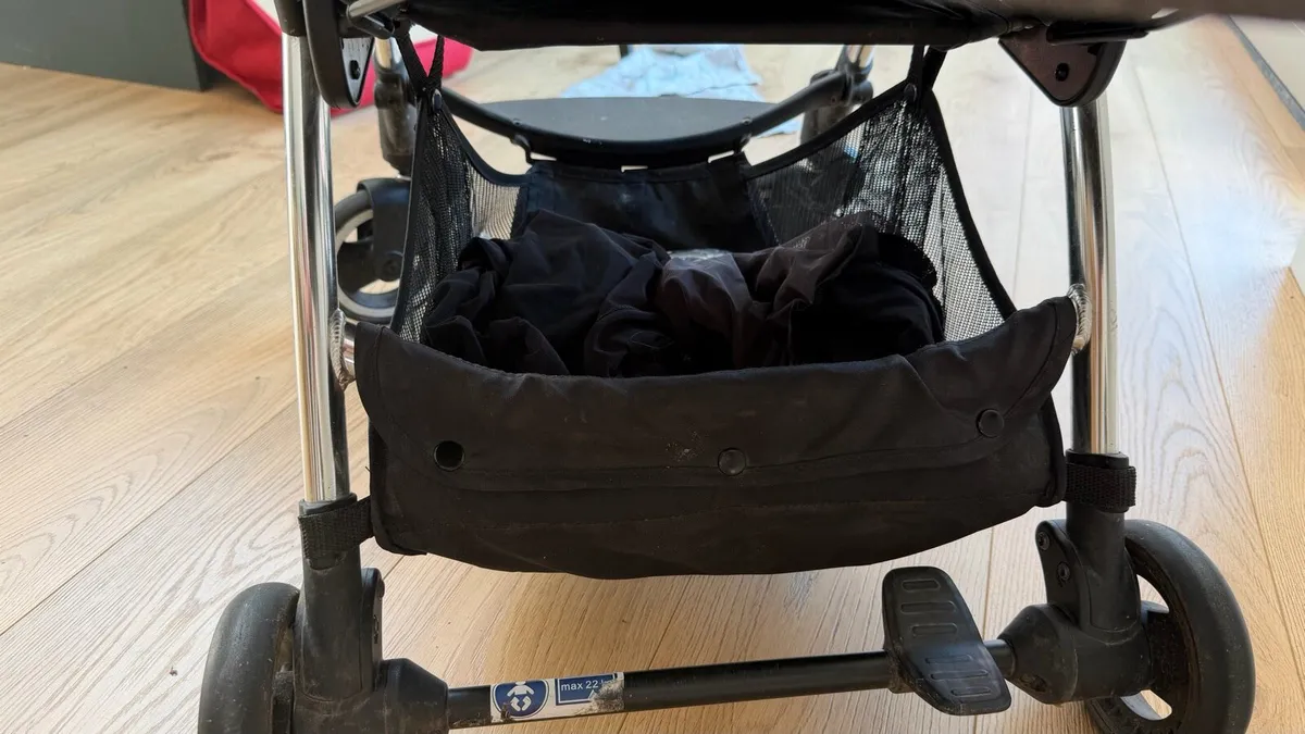 Miniuno Touchfold Compact Travel Stroller & acces. - Image 4