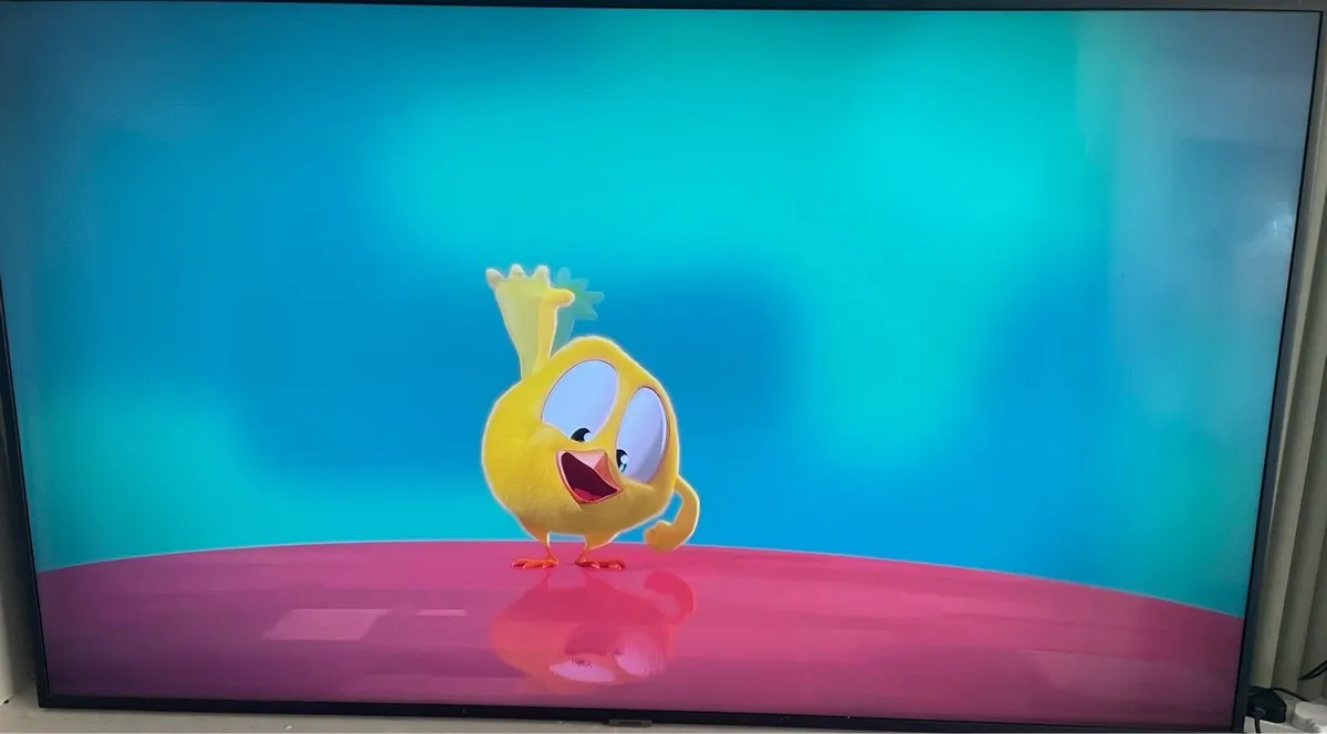 Samsung 55” Smart Tv - Image 2