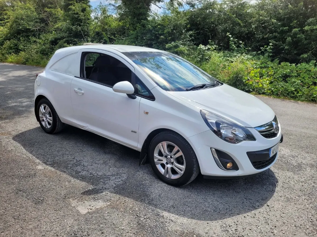 141 Vauxhall Corsa Test 6-27 - Image 3