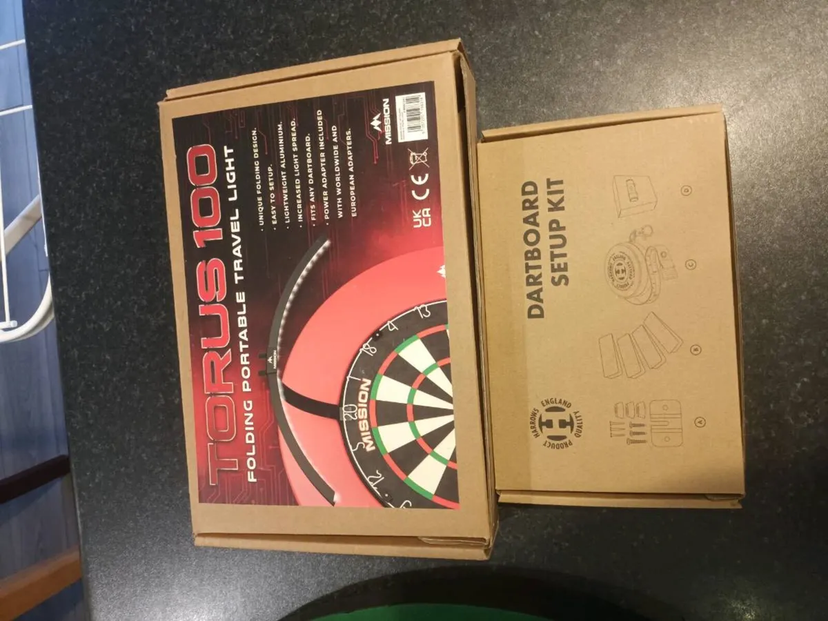 Full dart set up all shown pics and description - Image 4