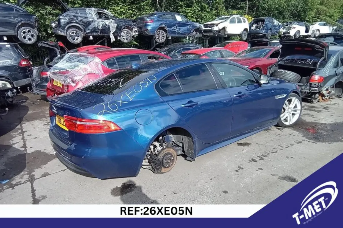 2015 JAGUAR XE BREAKING FOR PARTS - Image 4
