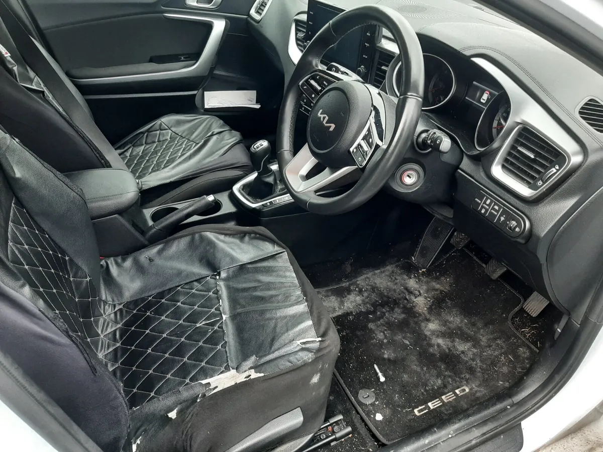 KIA CEED 2024 COMMERCIAL CAR. NEW MODEL - Image 4