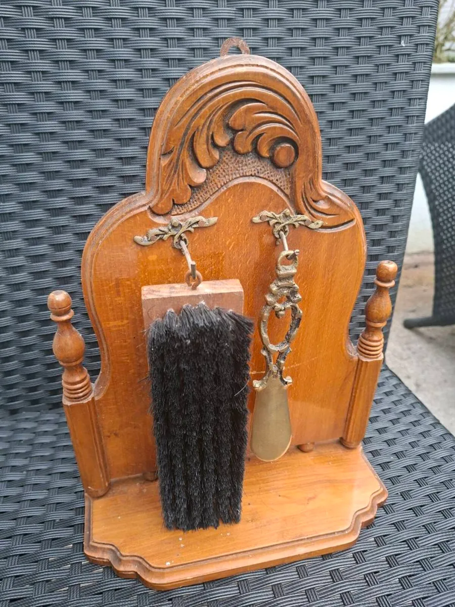 Rare Antique Brass/Wood Shoe Horn/Brush Stand set - Image 2