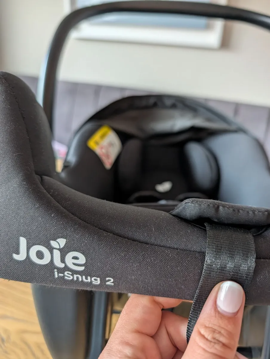 Joie i-snug 2 and Joie 360 isofix base - Image 2