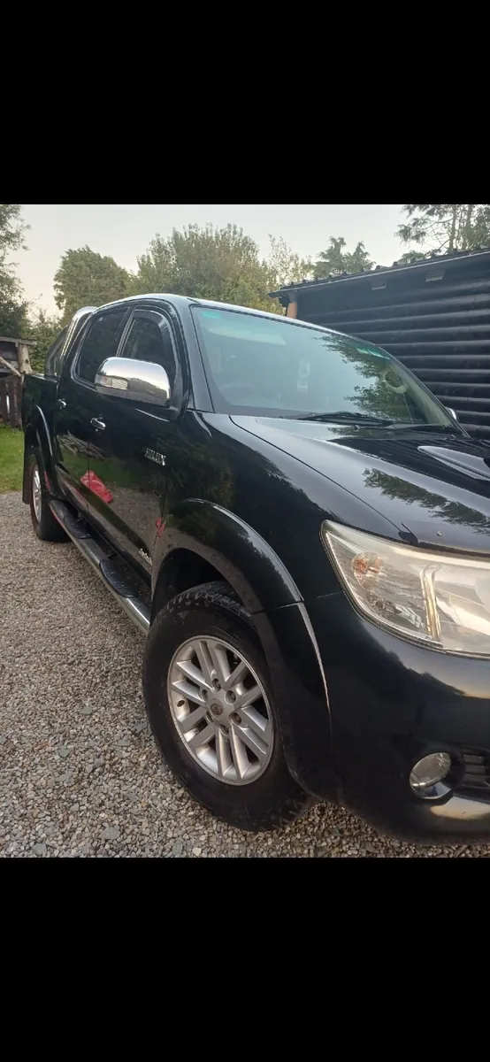 Toyota Hilux 2012 - Image 2