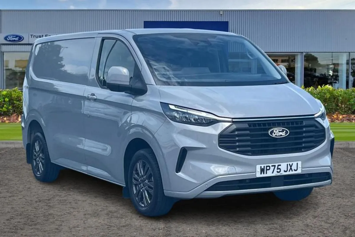 Ford Transit Custom LIMITED - Image 1