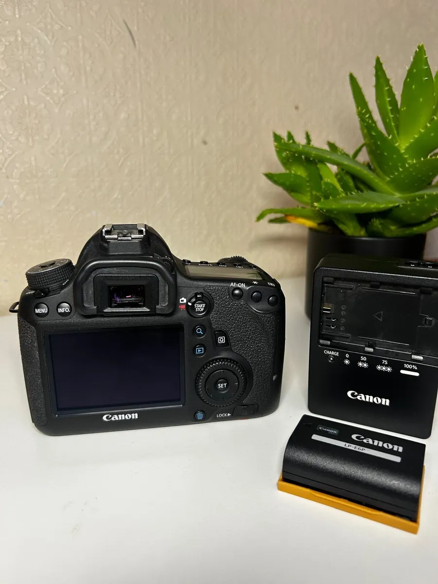 Canon EOS 6D (Body Only) - Image 2