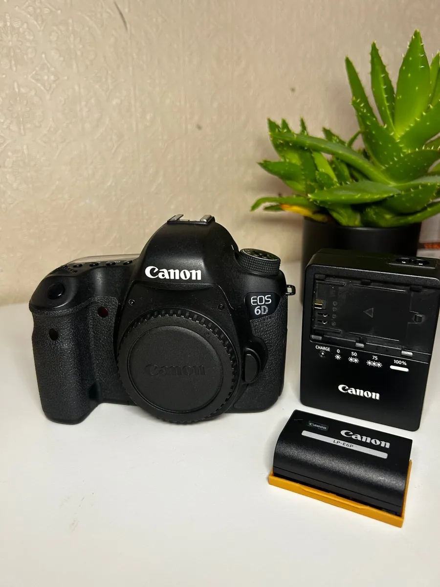 Canon EOS 6D (Body Only) - Image 1