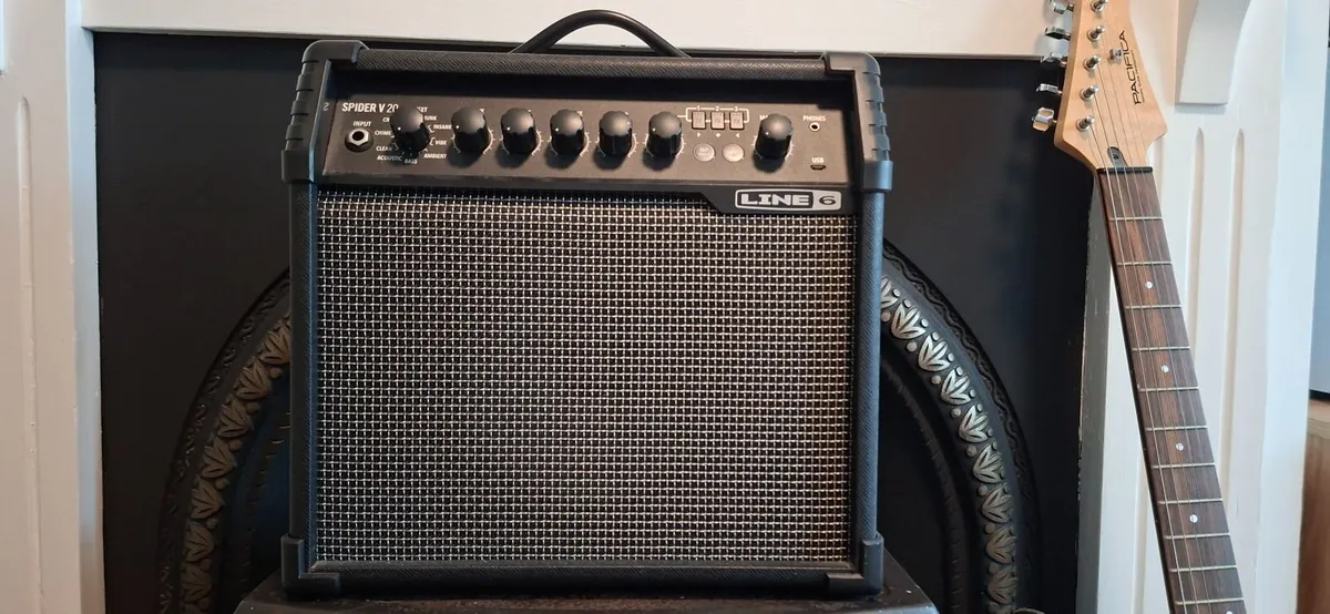 Yamaha Pacifica with  amp spider v20 line 6 - Image 3