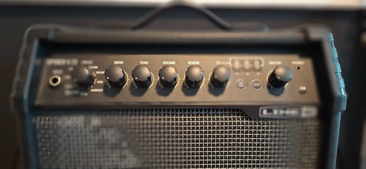 Yamaha Pacifica with  amp spider v20 line 6 - Image 4