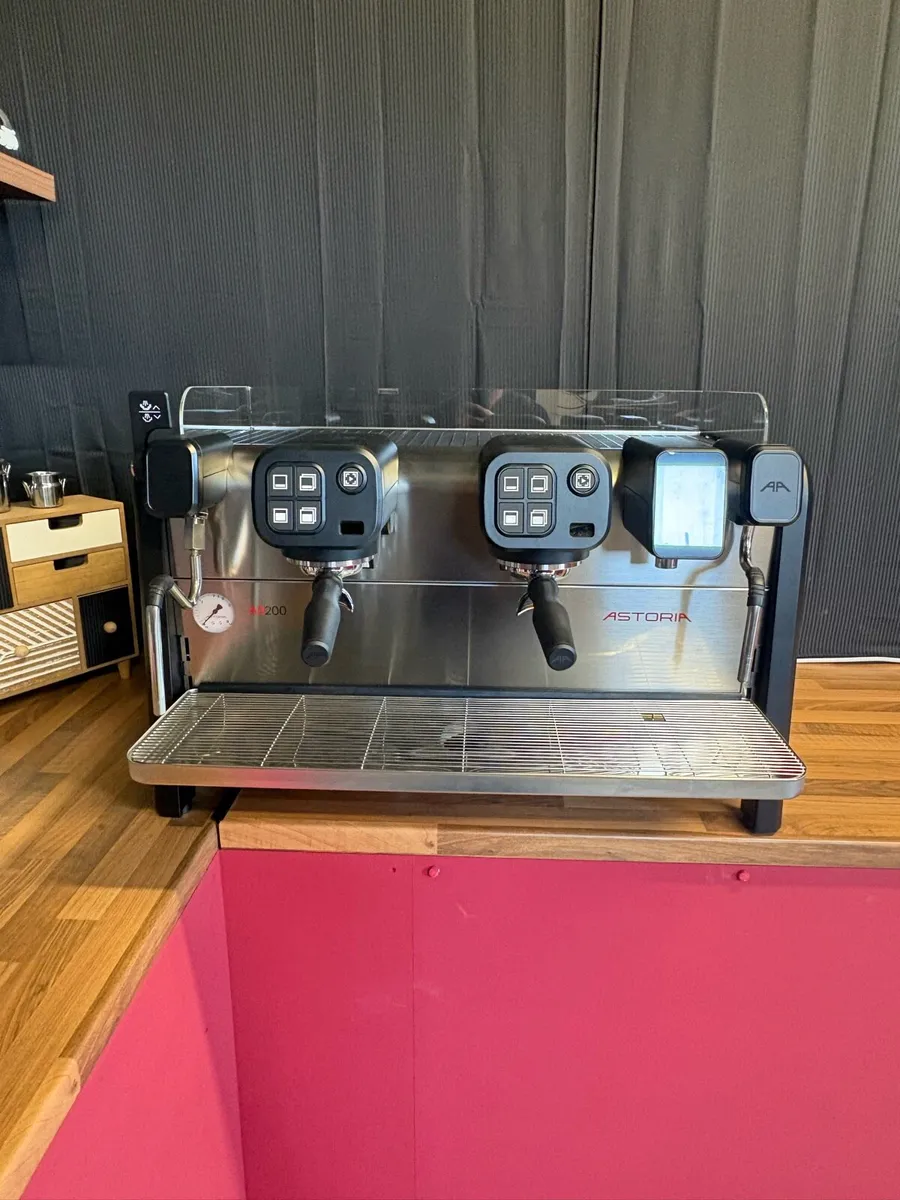 Astoria AB200 Commercial Coffee Machine - Image 2