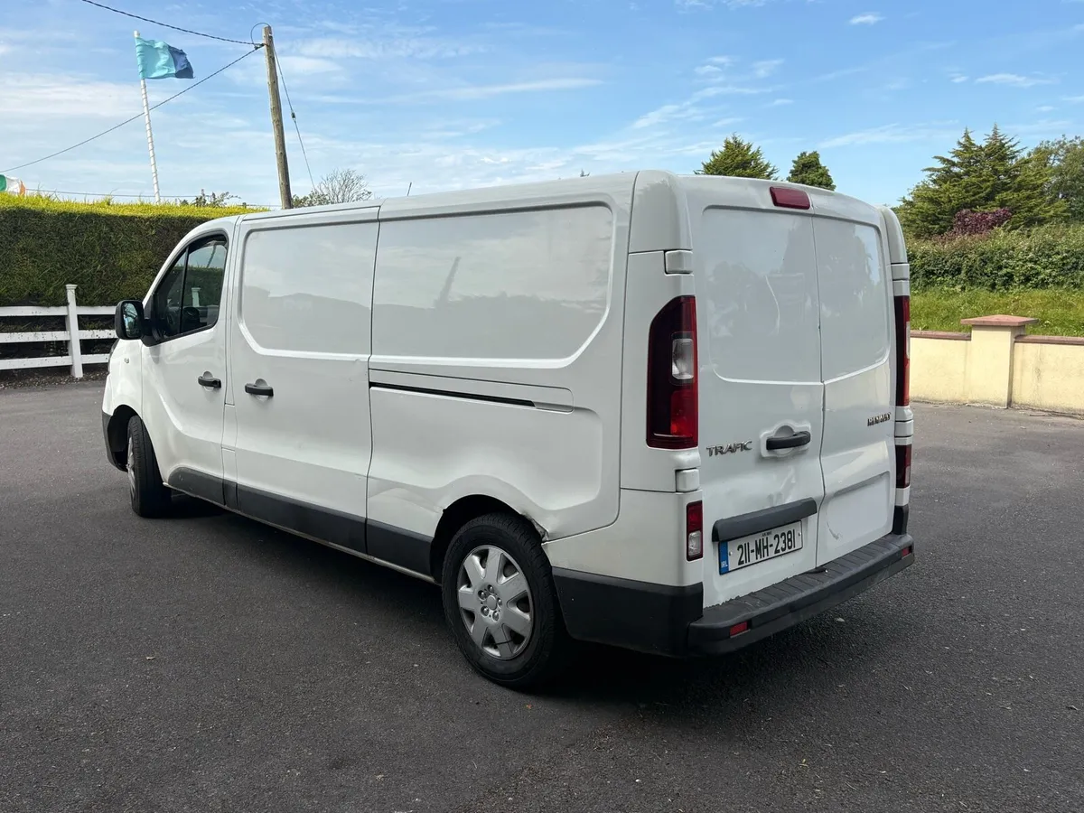 2021 Renault Traffic A/C Doe 2/27 SWB - Image 2