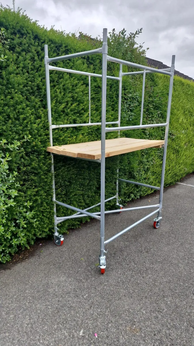 4ft x 2ft6 tower