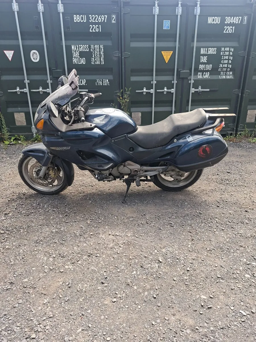 Honda deauville 650 low mileage - Image 1