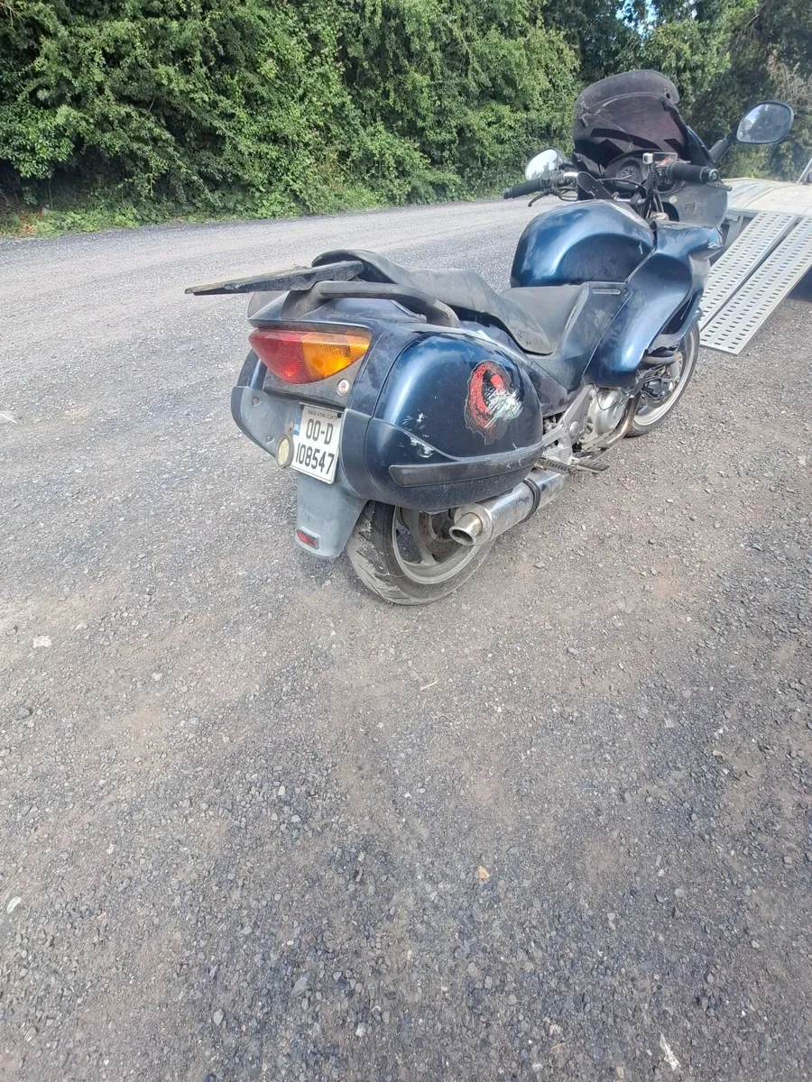 Honda deauville 650 low mileage - Image 2