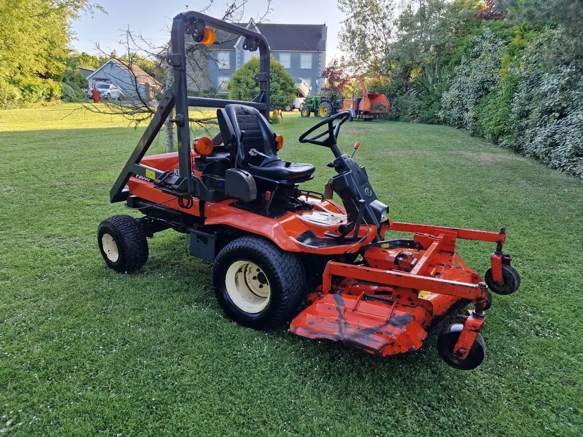 Kubota F3060 ride on mower lawnmower - Image 1