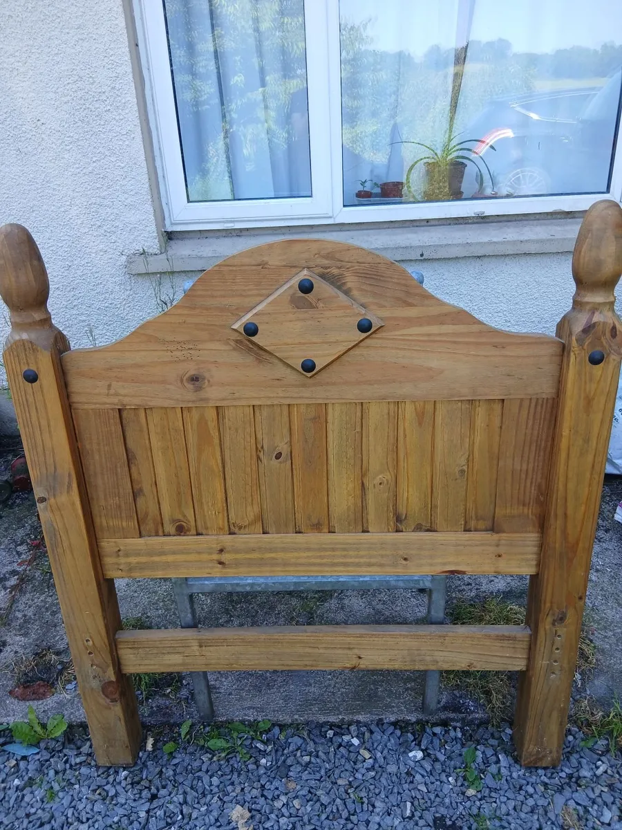 Mexican Pine Corona single bed - Image 2