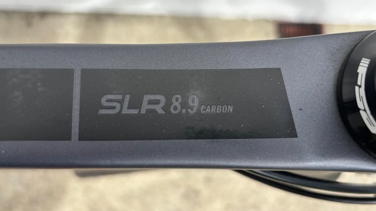 Boardman SLR 8.9 Carbon Road Bike - Image 2