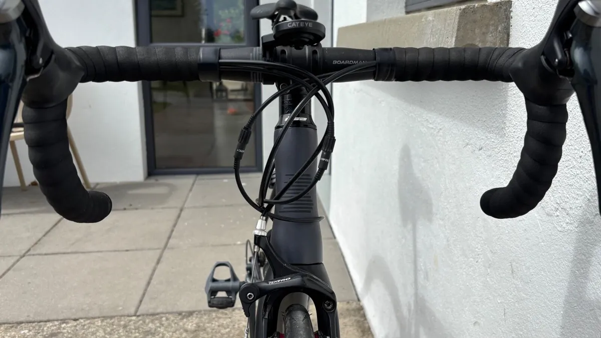 Boardman SLR 8.9 Carbon Road Bike - Image 4