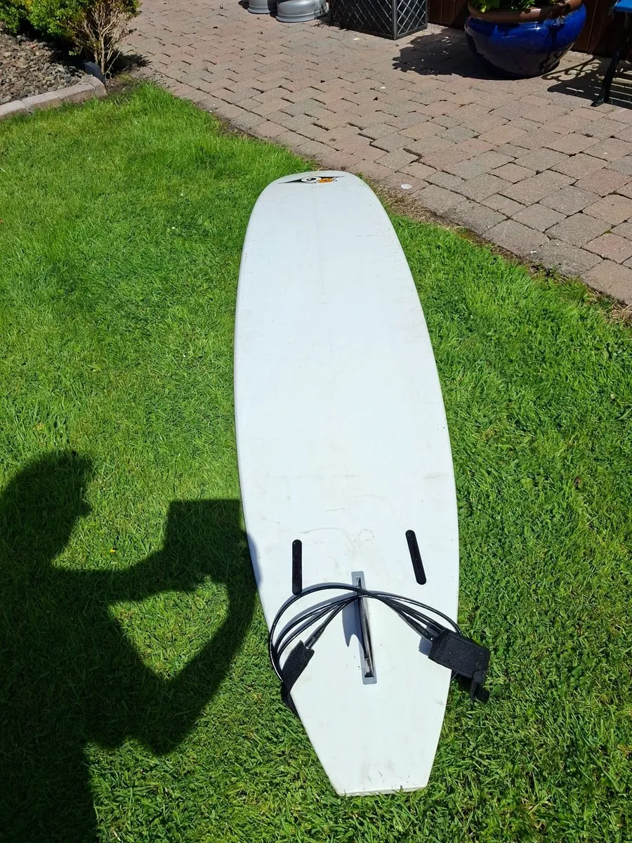 Surf board - Image 1