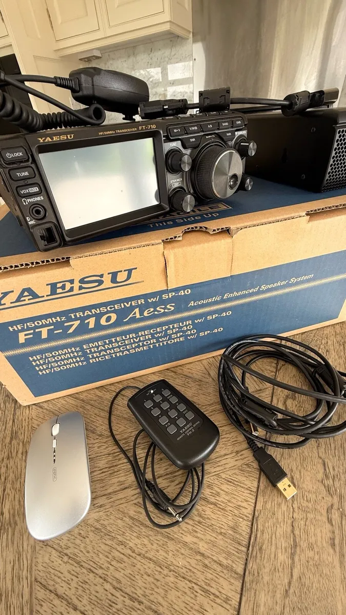 YAESU FT-710 transceiver - Image 2