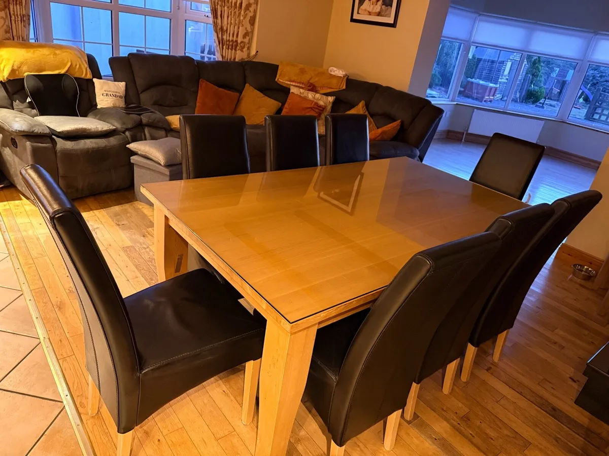 Solid Oak Dining Table & 8 chairs - Image 2