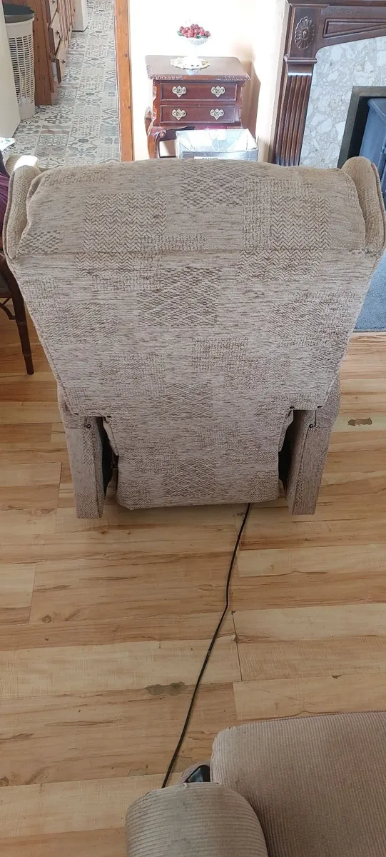Electric Riser Recliner Mobility Armchair - Image 2