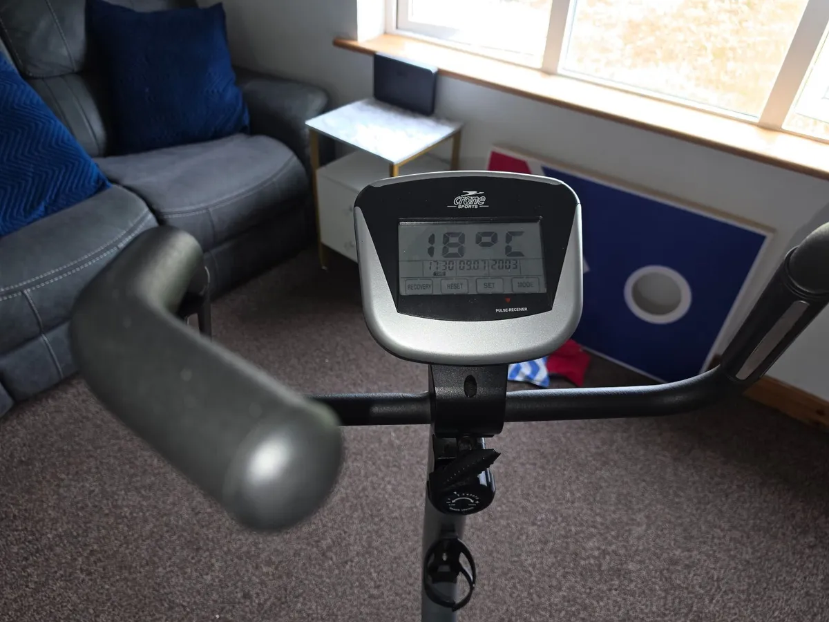 Exercise bike - Image 1