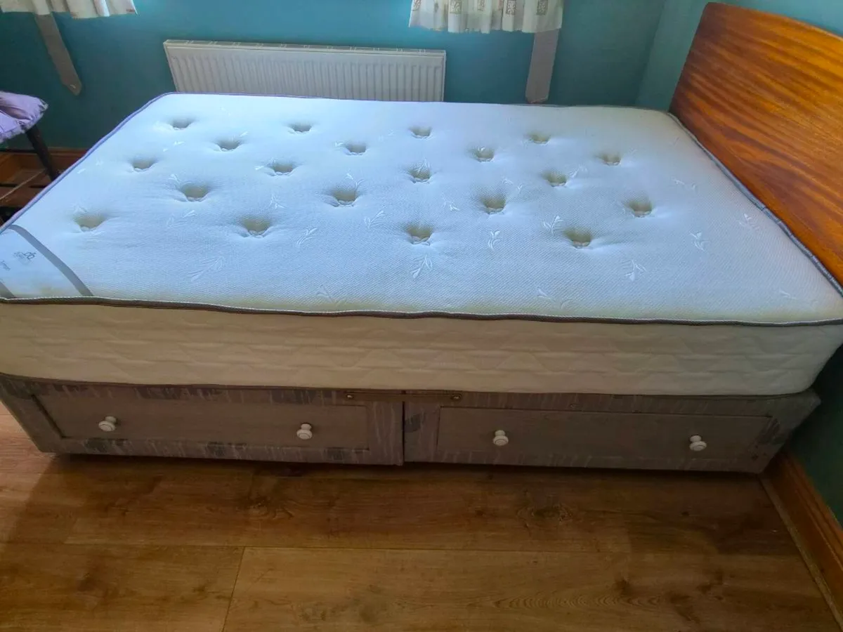4ft bed with new mattress - Image 2