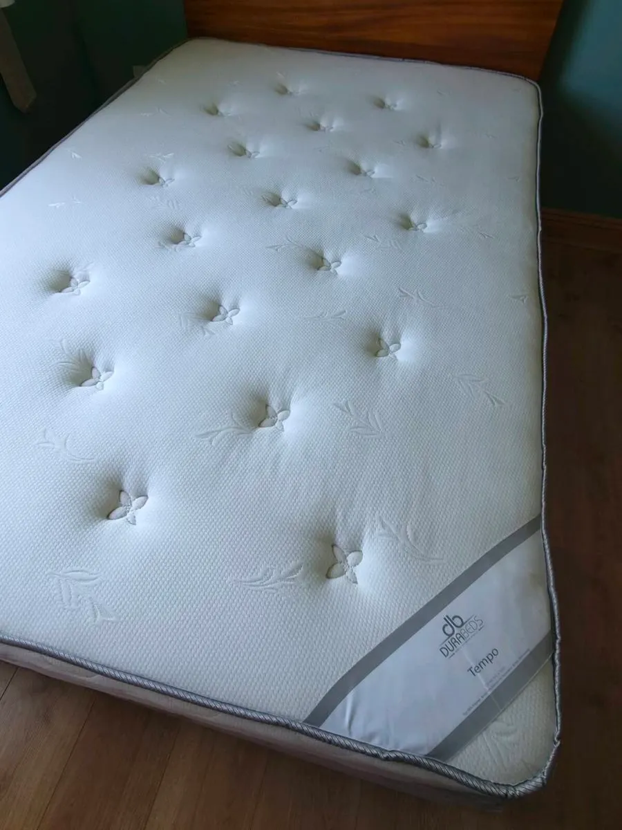 4ft bed with new mattress - Image 4