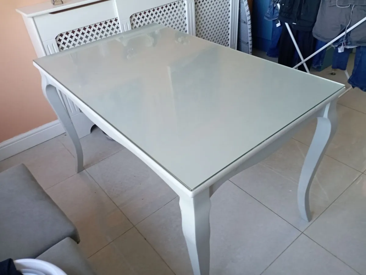Dinner table with tempered glass - Image 3