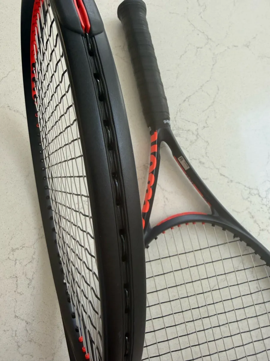 Wilson Clash 100 Pro V3.0 Racket (3) - Image 2