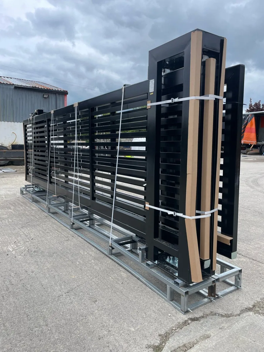New Electric sliding gates 18ft - Image 3