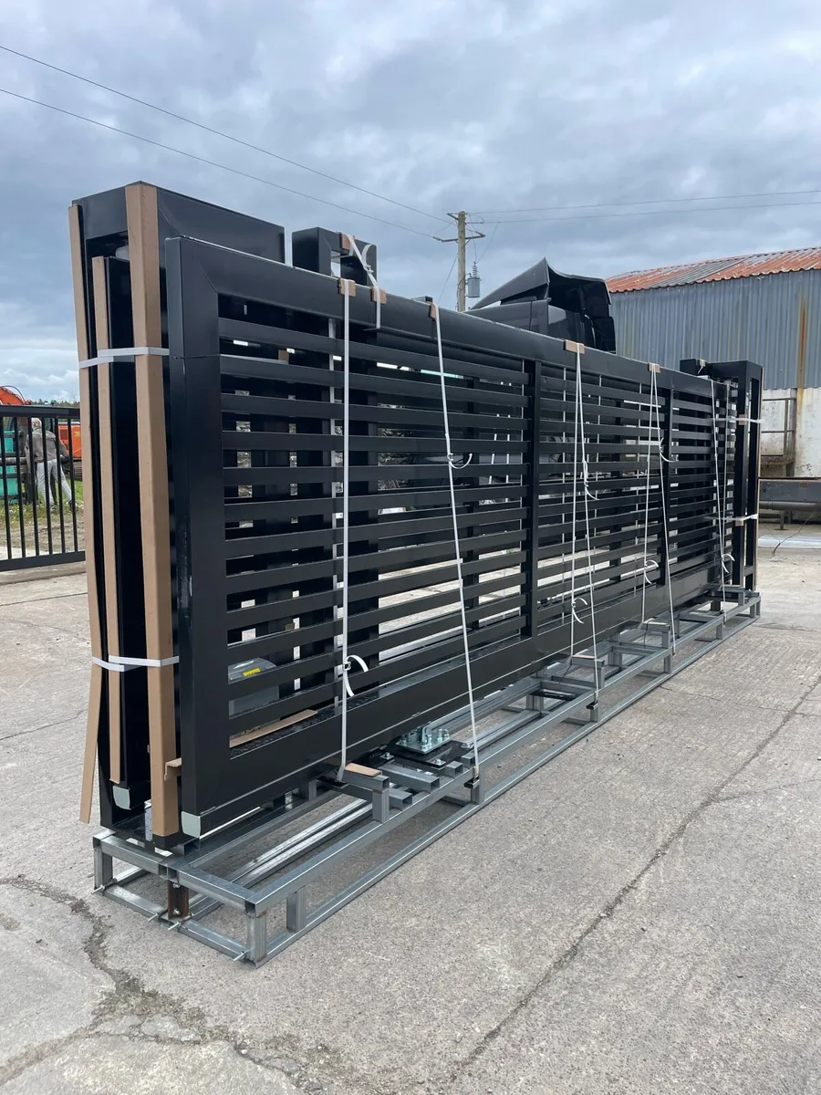 New Electric sliding gates 18ft - Image 4