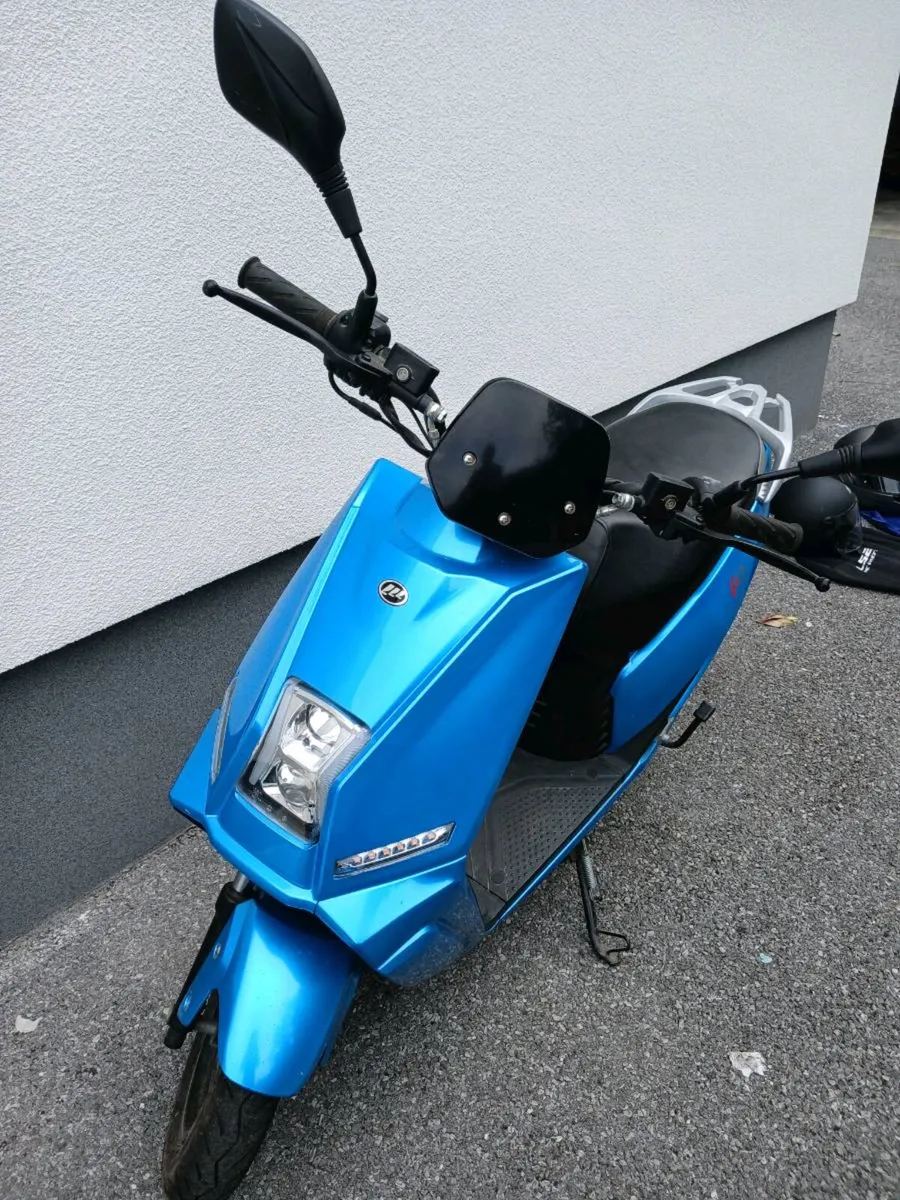 LIFAN Electric Scooter - Image 3