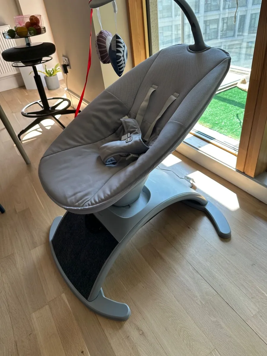Chicco Comfy Wave Electronic Baby Rocker - Image 4