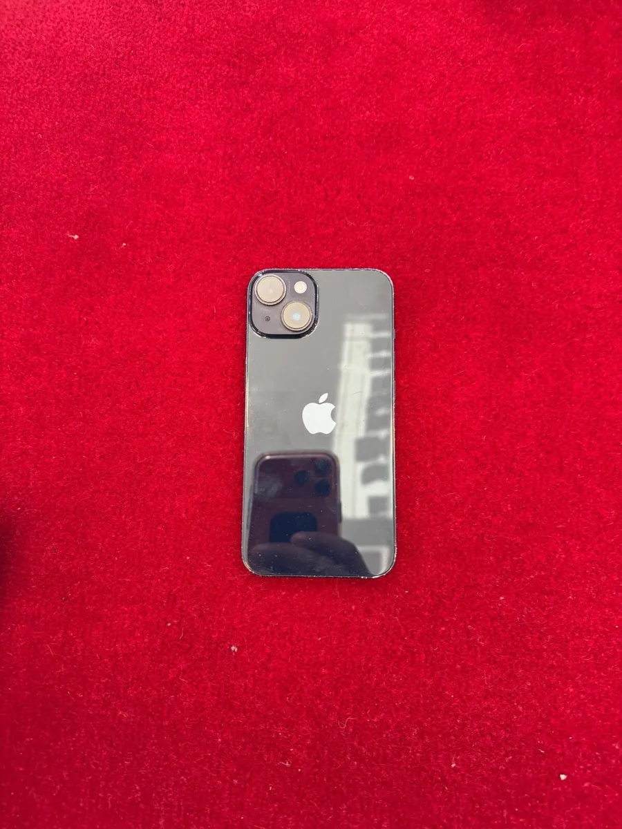 iPhone 14 - Image 4
