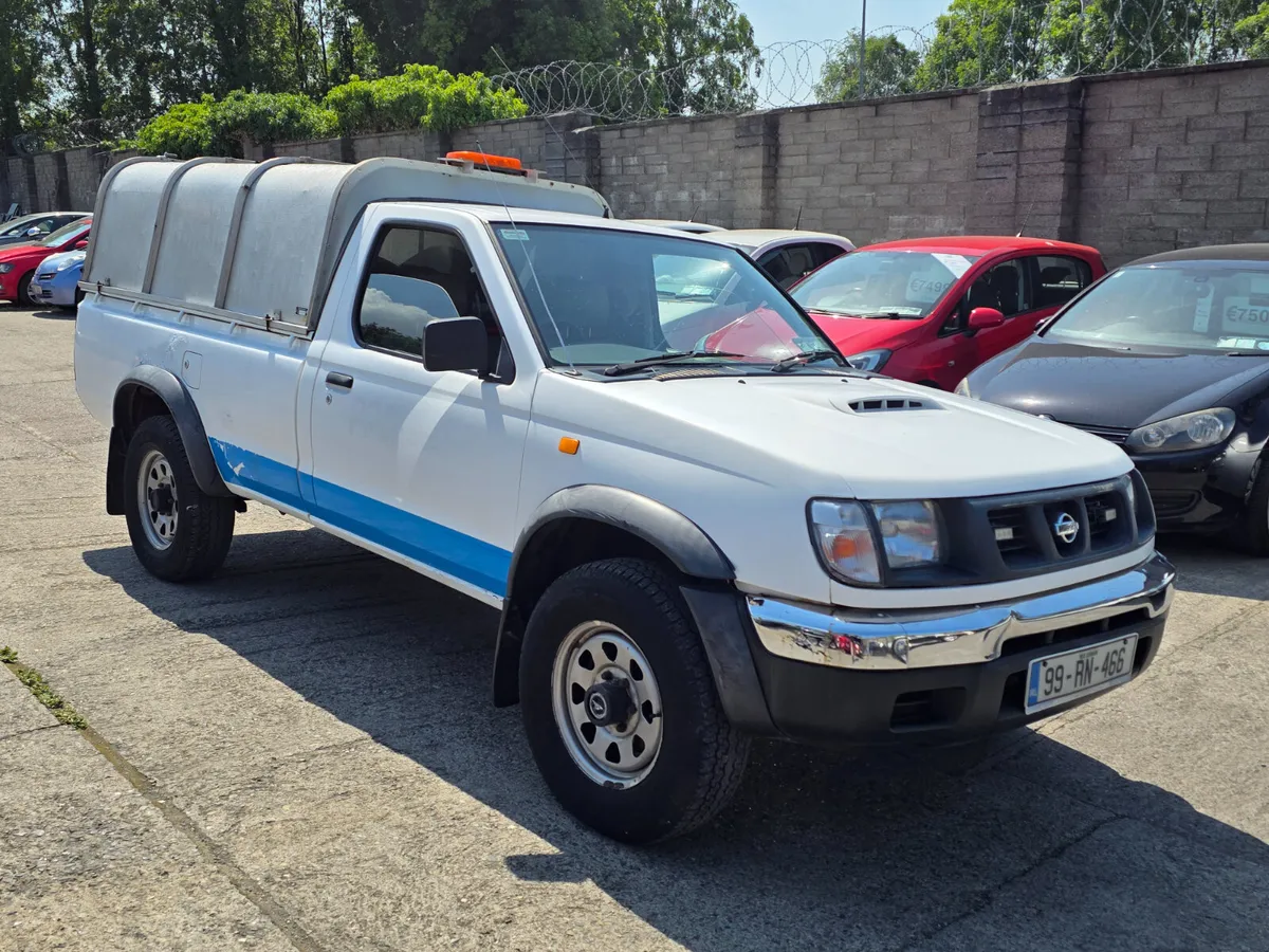 99 Nissan navara 2.5 3 seater pickup 1 owner - Image 1