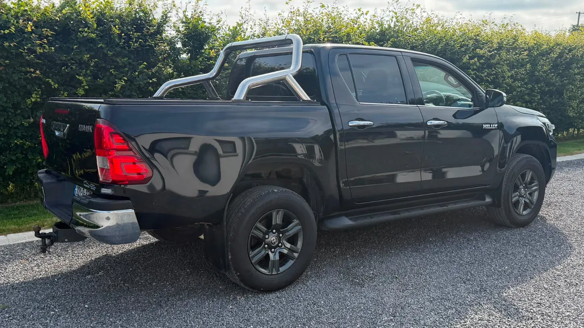 2022 Toyota Hilux Icon 5 Seat N1 Crewcab - Image 3