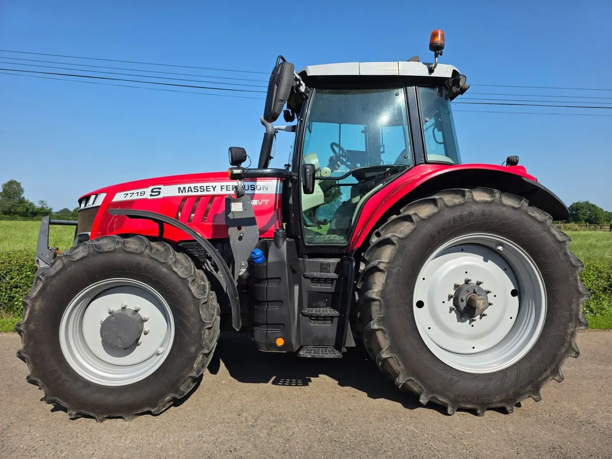 Massey Ferguson 7719S - Image 2