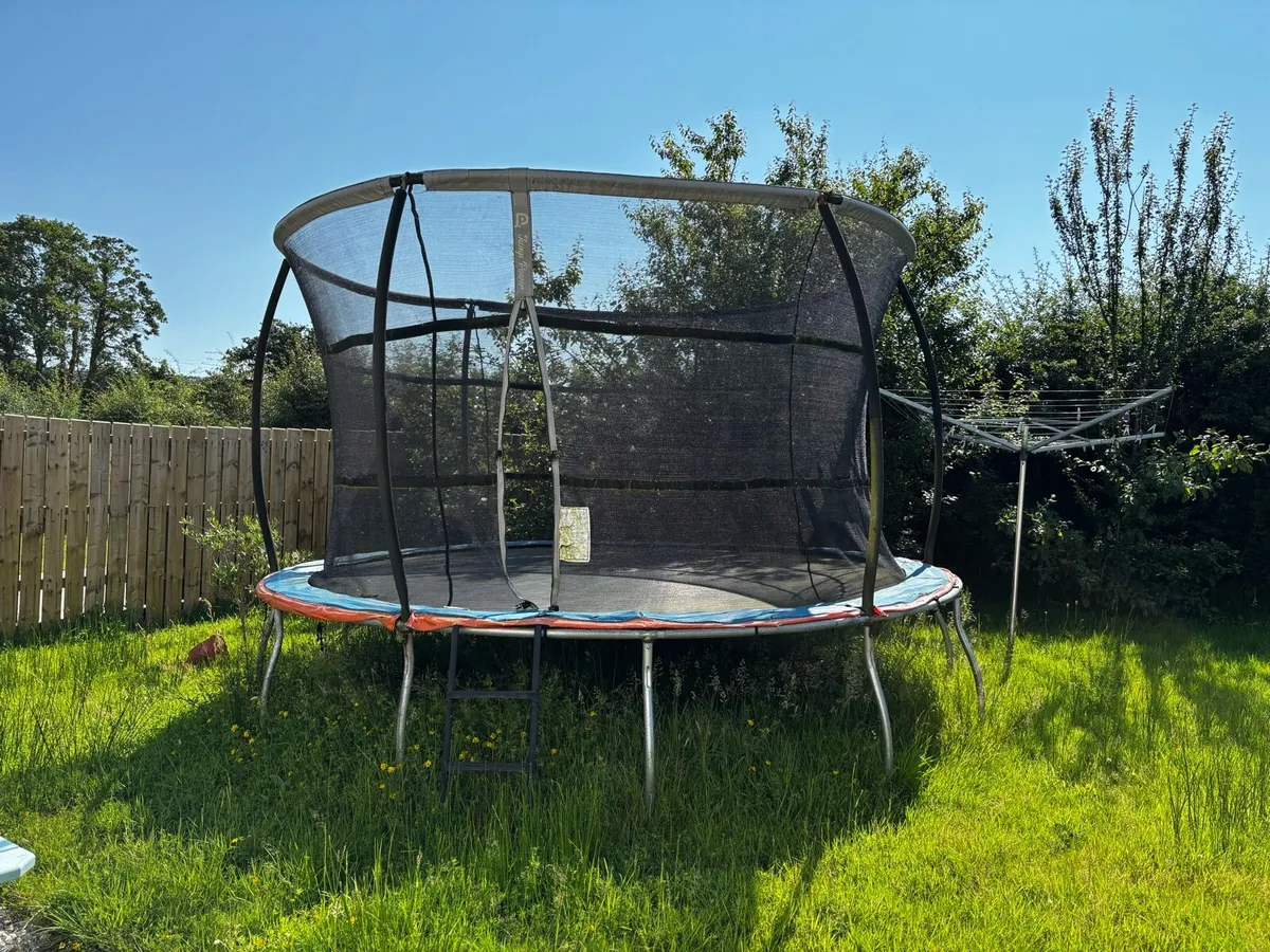 Trampoline