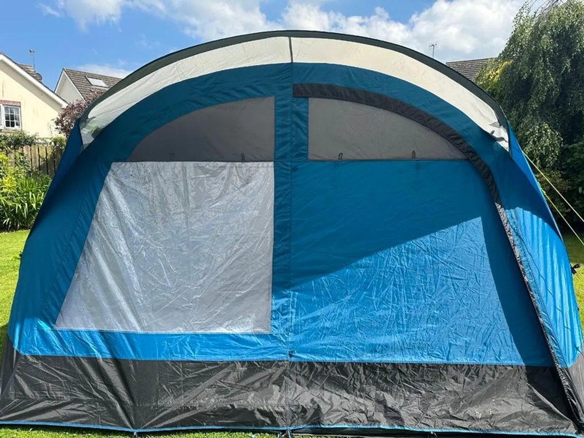 Tent - Image 2