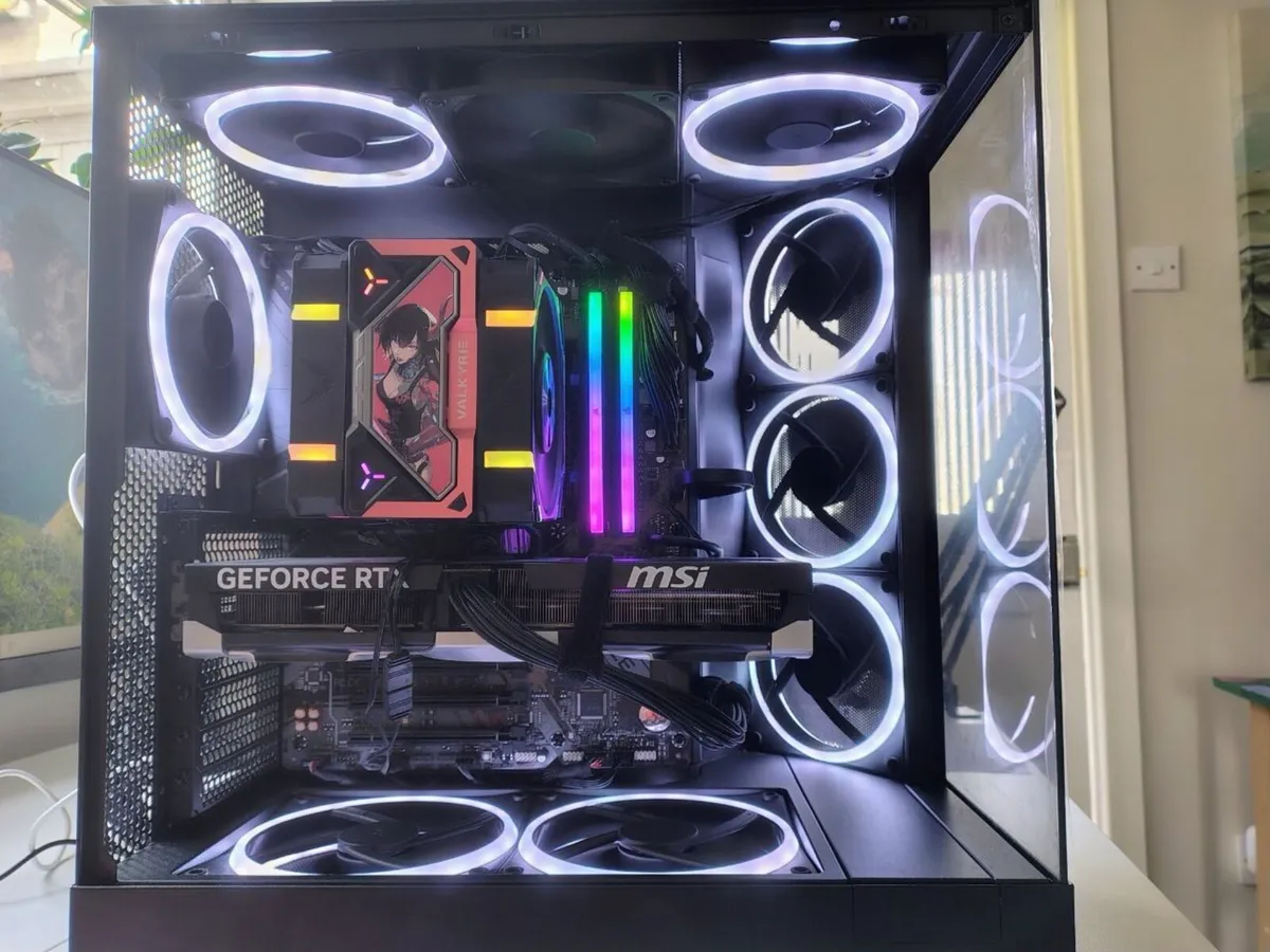 PC Desktop Gaming w/ gaming keyboard & mouse - Image 1